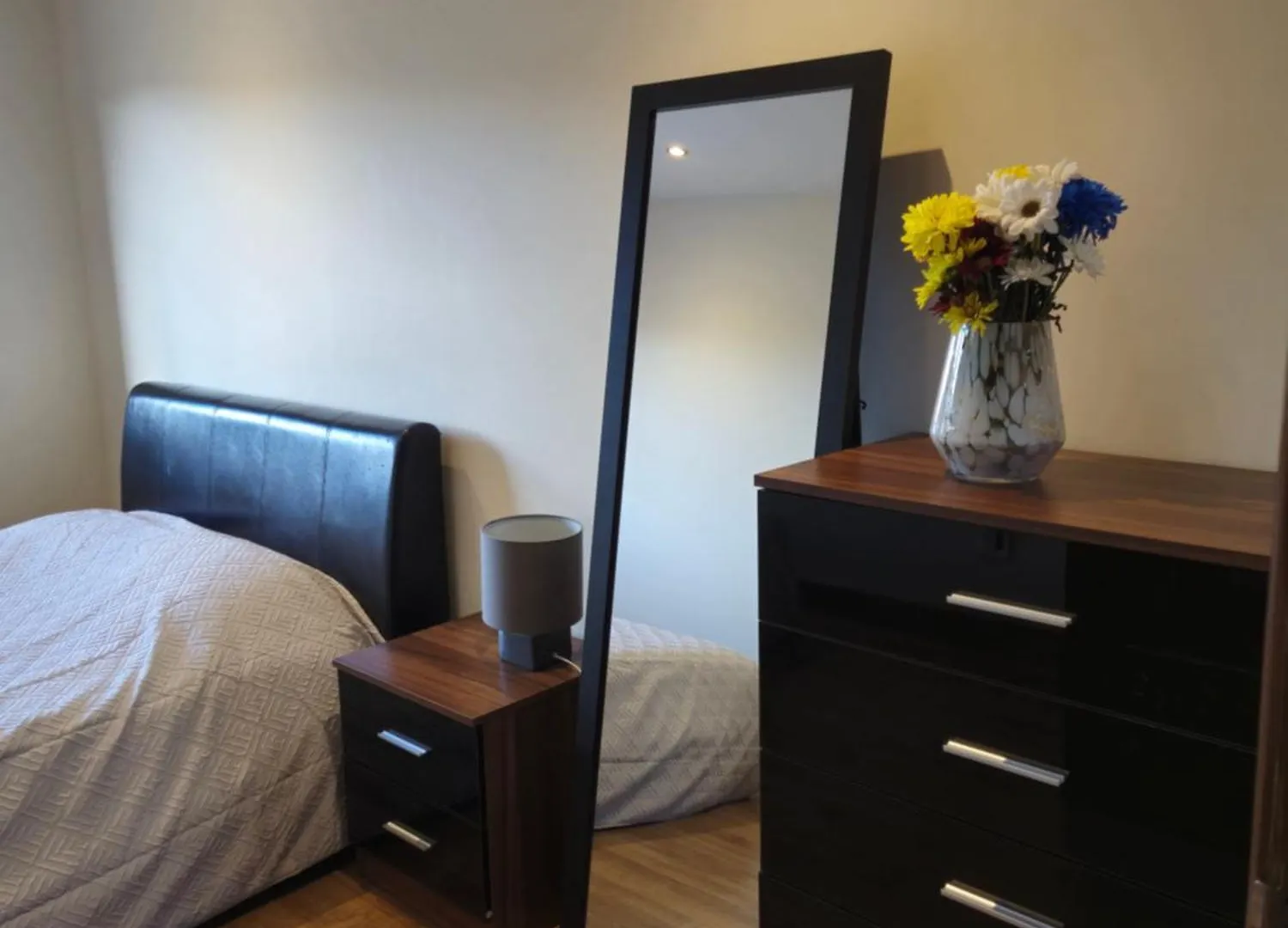דירה אדינבורו Self-Catering Extended Family Home